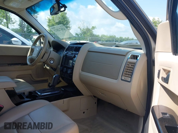 2012 Ford Escape Limited z VIN 1FMCU9EG5CKB58768, wystawiony jako IAAI lot #42671813 z przebiegiem 148 123 mil mil oraz . Historia ofert i sprzedaży dostępna na DreamBid. Obrazek 5.