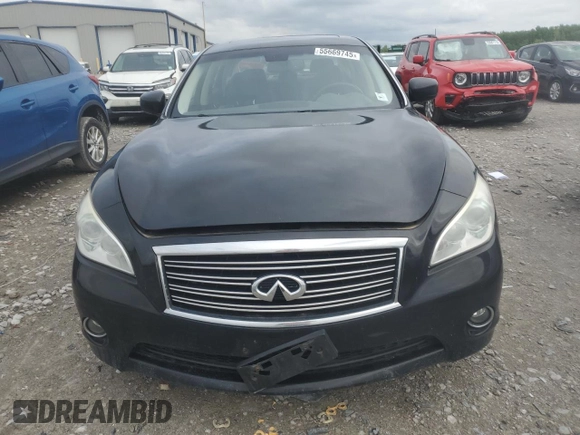 2013 Infiniti M z VIN JN1BY1AR5DM604133, wystawiony jako Copart lot #56890095 z przebiegiem 202 593 mil mil oraz Szkoda całkowita • Salvage title. Historia ofert i sprzedaży dostępna na DreamBid. Obrazek 5.
