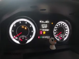 2015 Ram 2500 SLT z VIN 3C6TR5JT2FG645527, wystawiony jako IAAI lot #41711532 z przebiegiem 178 185 mil mil oraz . Historia ofert i sprzedaży dostępna na DreamBid. Obrazek 7.