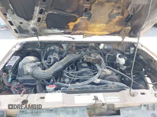 1992 Ford Ranger with VIN 1FTCR10A9NUD12285, listed as a IAAI auction lot 42143170 with 29,380 mi miles and . Bid and sale history available at DreamBid. Image 10.