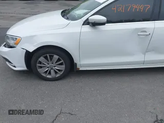 2015 Volkswagen Jetta SE with VIN 3VWD17AJ5FM305415, listed as a IAAI auction lot 42179447 with 154,535 mi miles and . Bid and sale history available at DreamBid. Image 12.