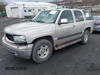 2005 Chevrolet Tahoe LS z VIN 1GNEK13T05J197479, wystawiony jako IAAI lot #41693575 z przebiegiem 124 537 mil mil oraz . Historia ofert i sprzedaży dostępna na DreamBid. Obrazek 2.