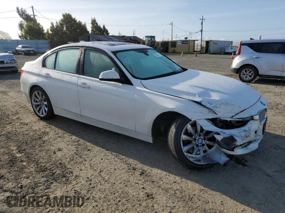 2012 BMW 3 Series 328i z VIN WBA3A5C51CF259481, wystawiony jako Copart lot #52381425 z przebiegiem 206 764 mil mil oraz Szkoda całkowita • Salvage title. Historia ofert i sprzedaży dostępna na DreamBid. Obrazek 4.