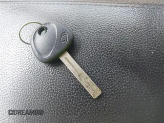 2011 Kia Optima LX z VIN KNAGM4A79B5131131, wystawiony jako IAAI lot #42456550 z przebiegiem 249 368 mil mil oraz . Historia ofert i sprzedaży dostępna na DreamBid. Obrazek 11.