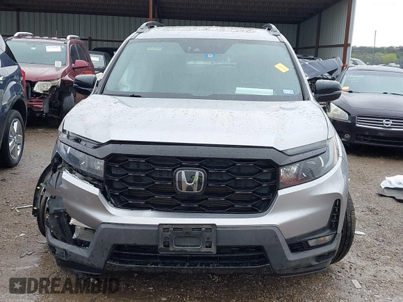 2022 Honda Passport Elite with VIN 5FNYF8H00NB028412, listed as a IAAI auction lot 41962853 with 128,230 mi miles. Bid and sale history available at carsss.com. Image 12.