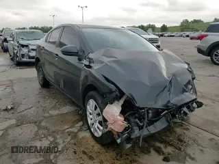 2013 Mazda 3 i Sport with VIN JM1BL1UP5D1847349, listed as a Copart auction lot 61378075 with 157,963 mi miles and Salvage title. Bid and sale history available at DreamBid. Image 13.