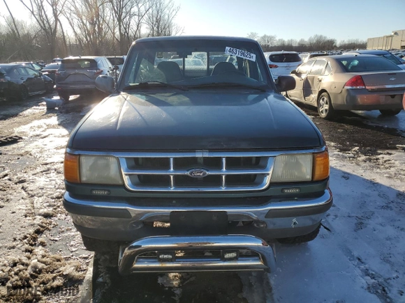 1995 Ford Ranger Splash with VIN 1FTCR15X8STA00957, listed as a Copart auction lot 46319625 with 163,630 mi miles and Salvage Title. Bid and sale history available at carsss.com. Image 5.