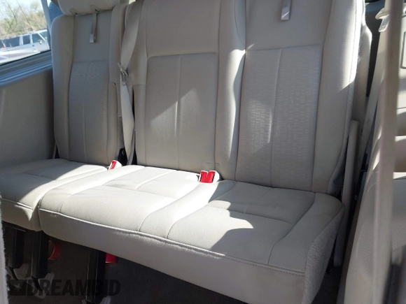 2011 Ford Expedition Max XLT with VIN 1FMJK1H51BEF26434, listed as a IAAI auction lot 40121518 with 294,470 mi miles and . Bid and sale history available at DreamBid. Image 18.