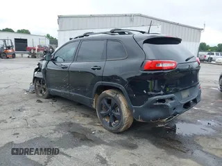 2017 Jeep Cherokee High Altitude z VIN 1C4PJMDS2HW569245, wystawiony jako IAAI lot #42365849 z przebiegiem 96 467 mil mil oraz . Historia ofert i sprzedaży dostępna na DreamBid. Obrazek 3.