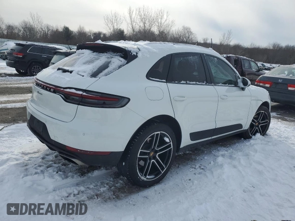 2019 Porsche Macan with VIN WP1AA2A58KLB07692, listed as a Copart auction lot 44670355 with Not provided miles and Salvage title. Bid and sale history available at DreamBid. Image 3.