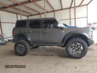 2023 Ford Bronco z VIN 1FMEE5DP8PLA91454, wystawiony jako IAAI lot #42023594 z przebiegiem 49 354 mil mil oraz . Historia ofert i sprzedaży dostępna na DreamBid. Obrazek 13.
