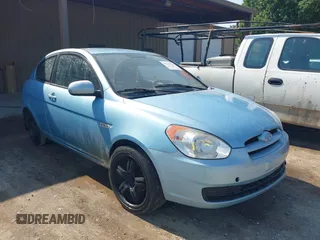 2010 Hyundai Accent GS z VIN KMHCM3AC7AU172494, wystawiony jako IAAI lot #42147729 z przebiegiem 175 187 mil mil oraz . Historia ofert i sprzedaży dostępna na DreamBid. Obrazek 1.