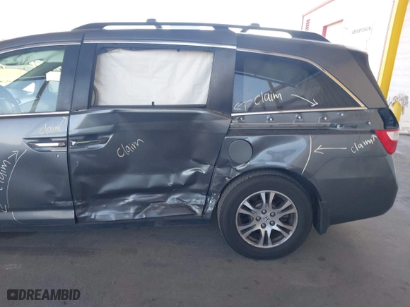 2012 Honda Odyssey EX with VIN 5FNRL5H41CB067103, listed as a IAAI auction lot 41630967 with 117,996 mi miles. Bid and sale history available at carsss.com. Image 6.