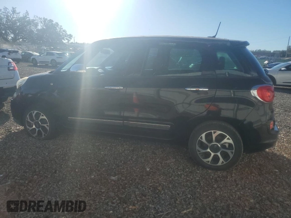 2014 FIAT 500L Lounge with VIN ZFBCFACHXEZ018630, listed as a Copart auction lot 84772124 with 0 mi miles and Clean Title. Bid and sale history available at carsss.com. Image 2.