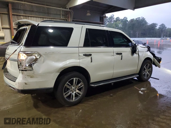 2023 Ford Expedition XLT with VIN 1FMJU1H88PEA00734, listed as a Copart auction lot 80466894 with 37,057 mi miles and Salvage Title. Bid and sale history available at carsss.com. Image 3.