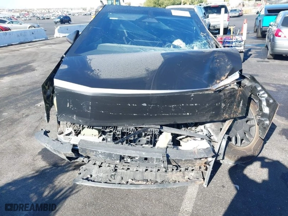 2024 Tesla Cybertruck with VIN 7G2CEHED2RA005217, listed as a IAAI auction lot 40927512 with 1 mi miles. Bid and sale history available at carsss.com. Image 6.