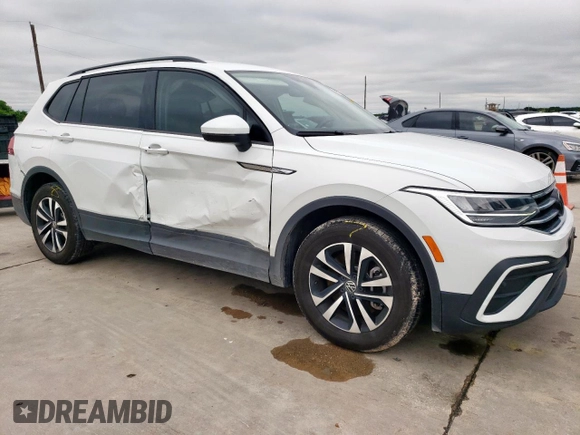 2024 Volkswagen Tiguan S with VIN 3VVRB7AX4RM026540, listed as a Copart auction lot 55816075 with 5,500 mi miles and Salvage title. Bid and sale history available at DreamBid. Image 4.