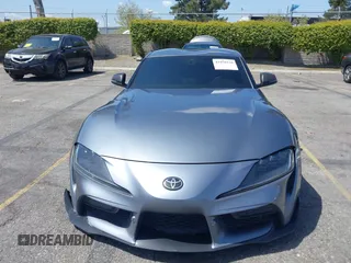 2022 Toyota Supra 3.0 z VIN WZ1DB0C03NW050498, wystawiony jako IAAI lot #41950538 z przebiegiem 42 449 mil mil oraz . Historia ofert i sprzedaży dostępna na DreamBid. Obrazek 12.