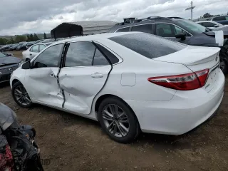 2015 Toyota Camry XLE with VIN 4T1BF1FK8FU044394, listed as a Copart auction lot 50955565 with 81,501 mi miles and Salvage Title. Bid and sale history available at carsss.com. Image 2.