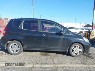 2007 Honda Fit с VIN JHMGD38467S062303, выставлен на аукционе IAAI как лот 41033089 с пробегом 270 488 миль миль и . История ставок и продаж доступна на DreamBid. Изображение 12.