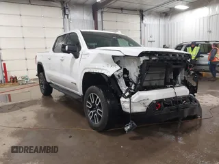 2021 GMC Sierra 1500 AT4 with VIN 3GTP9EED3MG184848, listed as a IAAI auction lot 41400026 with 35,645 mi miles. Bid and sale history available at carsss.com. Image 1.