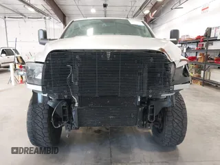 2015 Ram 2500 SLT with VIN 3C6UR5DL4FG614148, listed as a IAAI auction lot 42137073 with 172,705 mi miles. Bid and sale history available at carsss.com. Image 12.