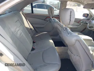 2000 Mercedes-Benz S 320/430/500 z VIN WDBNG70J9YA044313, wystawiony jako IAAI lot #41773427 z przebiegiem Nie podano mil oraz . Historia ofert i sprzedaży dostępna na DreamBid. Obrazek 8.