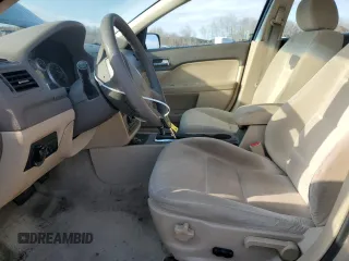 2007 Ford Fusion SE with VIN 3FAHP07147R163683, listed as a Copart auction lot 52719175 with 129,943 mi miles and Salvage Title. Bid and sale history available at DreamBid. Image 7.