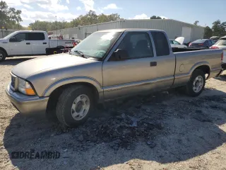 1999 GMC Sonoma SLS with VIN 1GTCS19X1X8509345, listed as a Copart auction lot 75623114 with 131,115 mi miles and Clean Title. Bid and sale history available at carsss.com. Image 1.