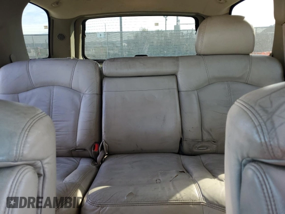 2002 Chevrolet Tahoe Z71 with VIN 1GNEK13T82R319518, listed as a Copart auction lot 43399635 with 249,488 mi miles and Salvage Title. Bid and sale history available at carsss.com. Image 10.