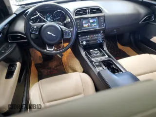 2018 Jaguar XE 20d Premium with VIN SAJAJ4FN2JCP18422, listed as a Copart auction lot 84240084 with 70,374 mi miles and Salvage Title. Bid and sale history available at carsss.com. Image 8.
