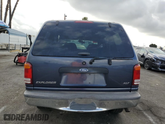 1998 Ford Explorer XL z VIN 1FMZU34EXWZA13244, wystawiony jako Copart lot #54456095 z przebiegiem 192 527 mil mil oraz Szkoda całkowita • Salvage title. Historia ofert i sprzedaży dostępna na DreamBid. Obrazek 6.
