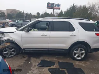 2017 Ford Explorer XLT with VIN 1FM5K8D8XHGC79616, listed as a IAAI auction lot 41161738 with 134,843 mi miles. Bid and sale history available at carsss.com. Image 14.