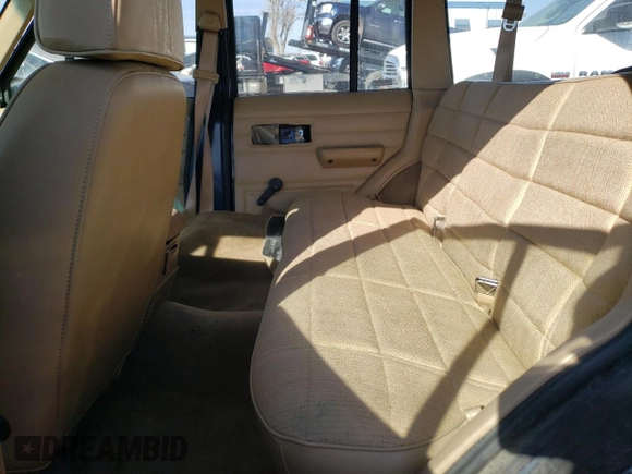 1994 Jeep Cherokee SE with VIN 1J4FJ28S7RL175098, listed as a Copart auction lot 44138405 with 108,558 mi miles and Salvage Title. Bid and sale history available at carsss.com. Image 11.