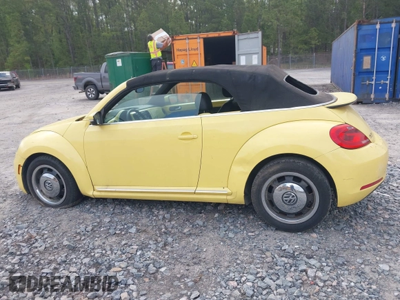 2013 Volkswagen Beetle 2.5L with VIN 3VW5P7AT1DM802091, listed as a IAAI auction lot 41947850 with 92,937 mi miles and . Bid and sale history available at DreamBid. Image 13.
