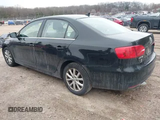 2013 Volkswagen Jetta SE with VIN 3VWDP7AJ1DM288236, listed as a IAAI auction lot 41706050 with 156,898 mi miles and . Bid and sale history available at DreamBid. Image 3.