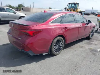 2019 Toyota Avalon Hybrid Limited with VIN 4T1B21FB4KU009762, listed as a IAAI auction lot 41707299 with 156,143 mi miles. Bid and sale history available at carsss.com. Image 4.
