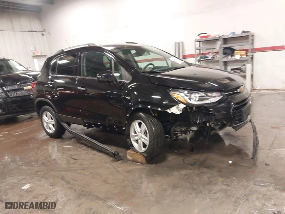 2019 Chevrolet Trax LT with VIN KL7CJPSB8KB824625, listed as a IAAI auction lot 41180145 with 49,496 mi miles. Bid and sale history available at carsss.com. Image 1.