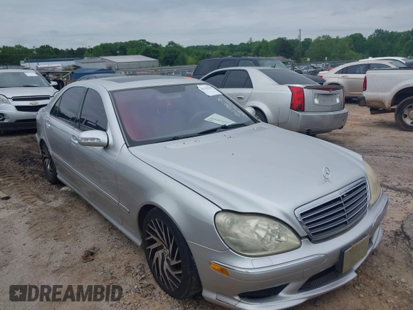 2006 Mercedes-Benz S 500 with VIN WDBNG75J16A465867, listed as a IAAI auction lot 42129329 with 160,715 mi miles and . Bid and sale history available at DreamBid. Image 1.