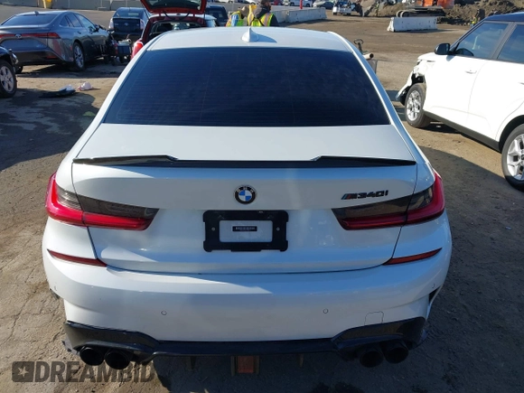 2020 BMW 3 Series M340i with VIN WBA5U7C02LFH69972, listed as a IAAI auction lot 41869845 with 45,926 mi miles. Bid and sale history available at carsss.com. Image 16.