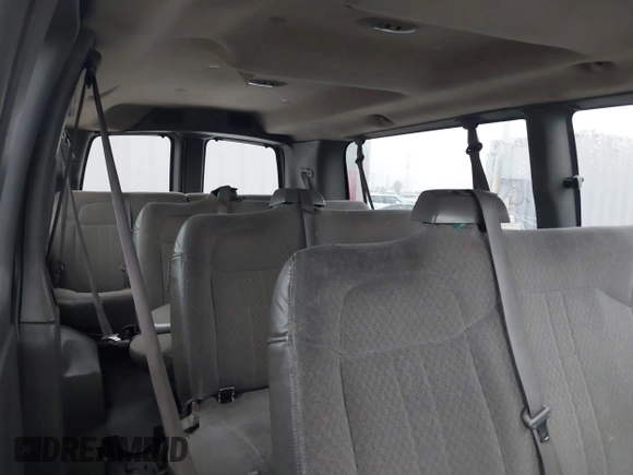 2010 Chevrolet Express Passenger LT with VIN 1GA2G1DG1A1105460, listed as a IAAI auction lot 42183627 with 165,692 mi miles and . Bid and sale history available at DreamBid. Image 8.