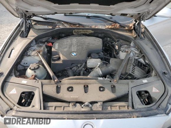 2013 BMW 5 Series 528i xDrive z VIN WBAXH5C51DD107887, wystawiony jako Copart lot #59550505 z przebiegiem 89 537 mil mil oraz Szkoda całkowita • Salvage title. Historia ofert i sprzedaży dostępna na DreamBid. Obrazek 11.