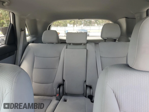2011 Kia Sorento LX with VIN 5XYKT3A15BG153950, listed as a Copart auction lot 54901365 with 113,889 mi miles and Salvage Title. Bid and sale history available at carsss.com. Image 10.