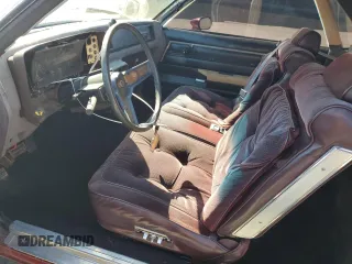 1983 Chevrolet El Camino z VIN 1GCCW80H7DR114305, wystawiony jako Copart lot #46691135 z przebiegiem 29 818 mil mil oraz Czysty tytuł • Clean title. Historia ofert i sprzedaży dostępna na DreamBid. Obrazek 7.