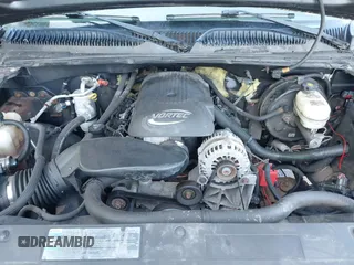 2005 Chevrolet Silverado 1500 LS z VIN 2GCEC19V551250024, wystawiony jako IAAI lot #42357909 z przebiegiem 166 305 mil mil oraz . Historia ofert i sprzedaży dostępna na DreamBid. Obrazek 10.