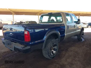 2001 Ford Super Duty F-250 XL with VIN 3FTNW21F41MA12380, listed as a IAAI auction lot 41842253 with 359,161 mi miles. Bid and sale history available at carsss.com. Image 4.
