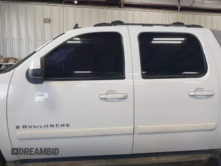 2007 Chevrolet Avalanche LTZ with VIN 3GNFK12307G166372, listed as a IAAI auction lot 41734253 with Not Provided miles. Bid and sale history available at carsss.com. Image 14.