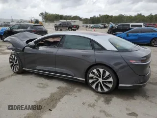 2023 Lucid Air Touring z VIN 50EA1TEA9PA005136, wystawiony jako Copart lot #82828153 z przebiegiem Nie podano mil oraz Nie do naprawy. Historia ofert i sprzedaży dostępna na DreamBid. Obrazek 2.