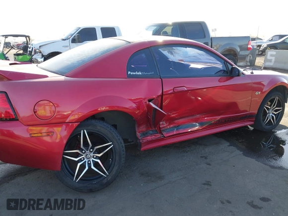 2000 Ford Mustang GT with VIN 1FAFP42X0YF255141, listed as a IAAI auction lot 41558369 with 170,503 mi miles. Bid and sale history available at carsss.com. Image 6.