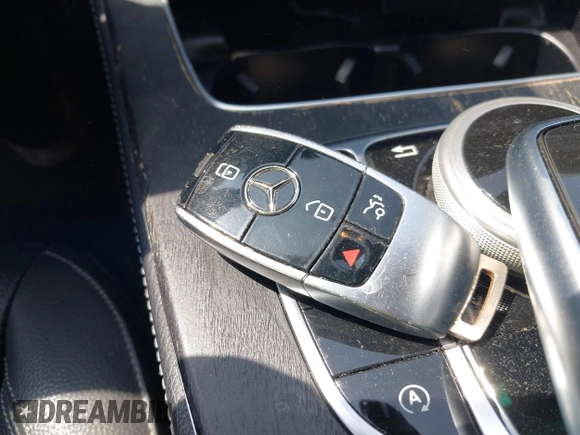 2019 Mercedes-Benz E 300 with VIN WDDZF4JB3KA601824, listed as a IAAI auction lot 42053608 with 54,998 mi miles and . Bid and sale history available at DreamBid. Image 11.